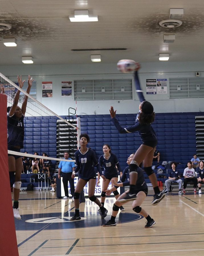 Girls’ Volleyball Remains Undefeated Winning 13 In a Row