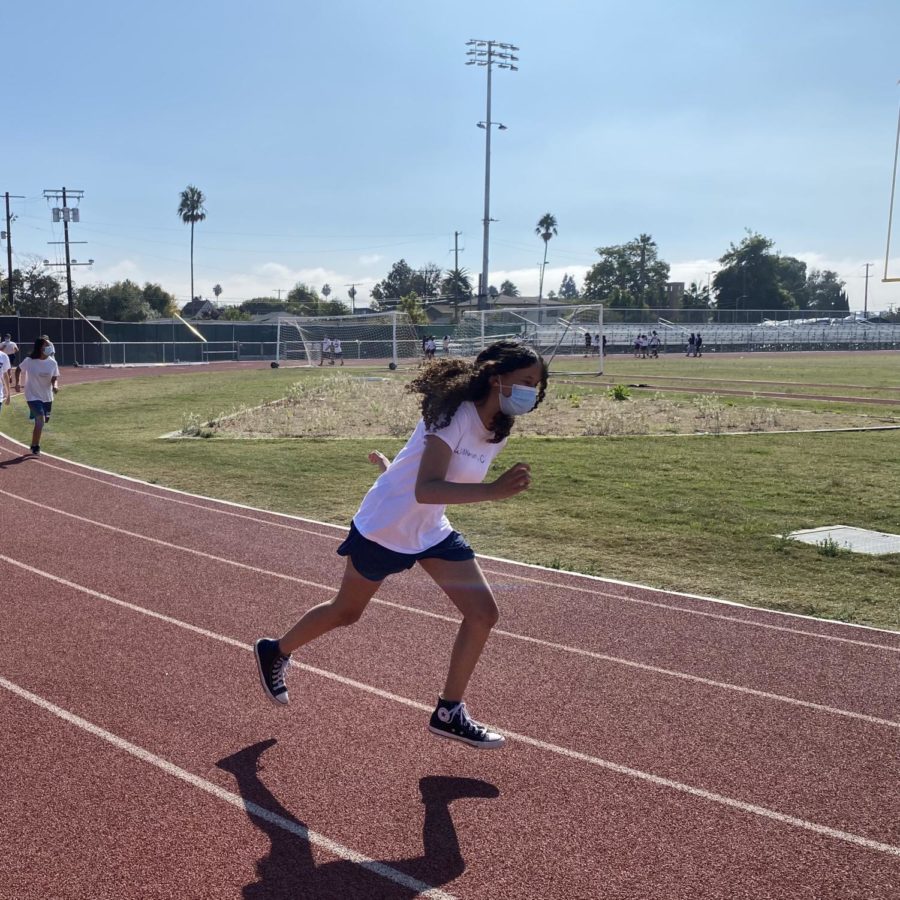 Venice Students Tackle The Mile With Masks