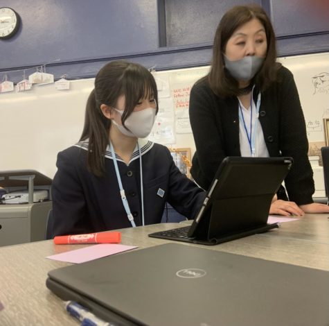 Japanese Students Arrive At Venice High